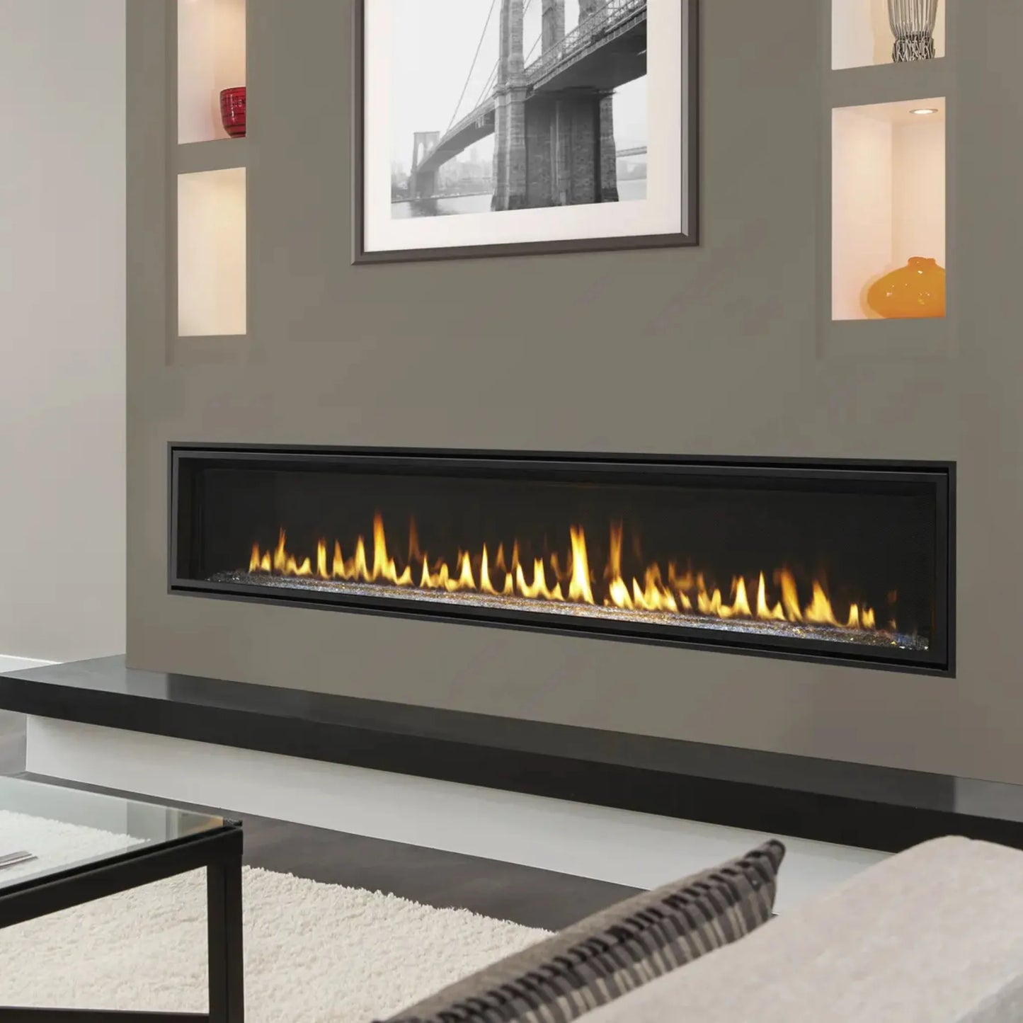 Echelon II direct vent gas fireplace